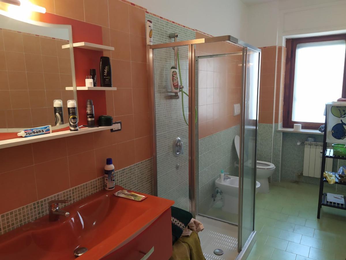 Vesuvio Corner - Spacious And Colorful Apartment In San Giorgio, Very Close To Napoli, Ideal For Families And Groups, Close To Pompeii, Sorrento... San Giorgio a Cremano Luaran gambar