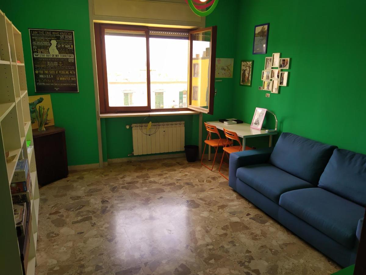 Vesuvio Corner - Spacious And Colorful Apartment In San Giorgio, Very Close To Napoli, Ideal For Families And Groups, Close To Pompeii, Sorrento... San Giorgio a Cremano Luaran gambar
