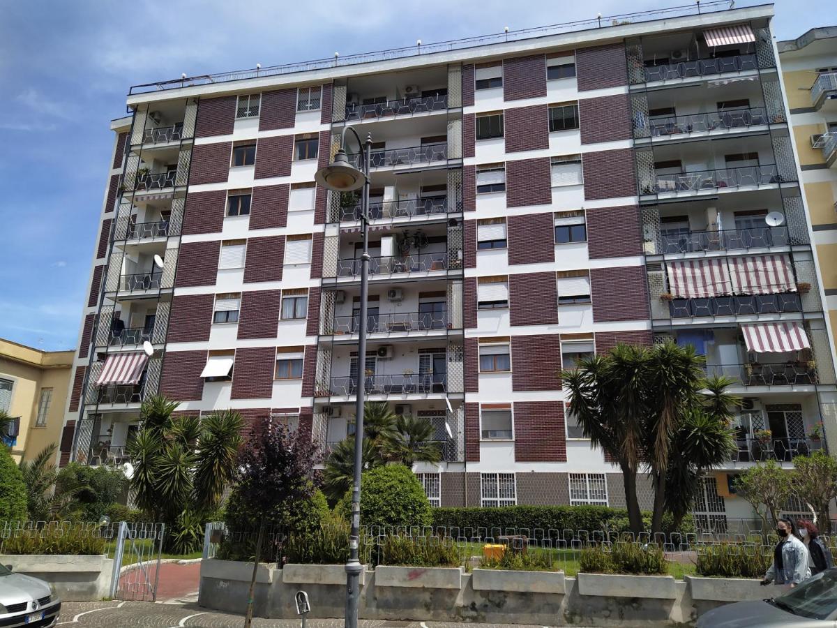Vesuvio Corner - Spacious And Colorful Apartment In San Giorgio, Very Close To Napoli, Ideal For Families And Groups, Close To Pompeii, Sorrento... San Giorgio a Cremano Luaran gambar